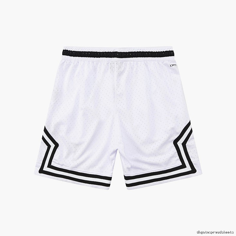 AJ sporty black and white shorts