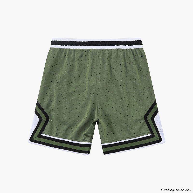 AJ sporty green shorts