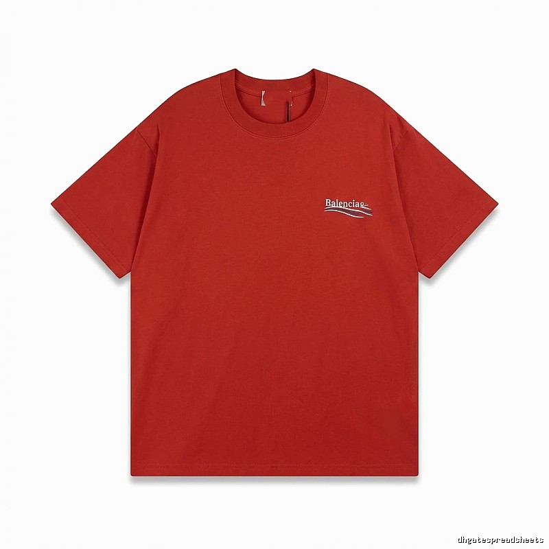 Balenciaga's simple-style red T-shirt