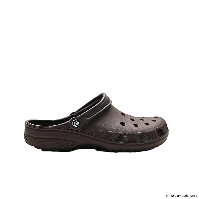 Crocs Classic Clog in Dark Brown