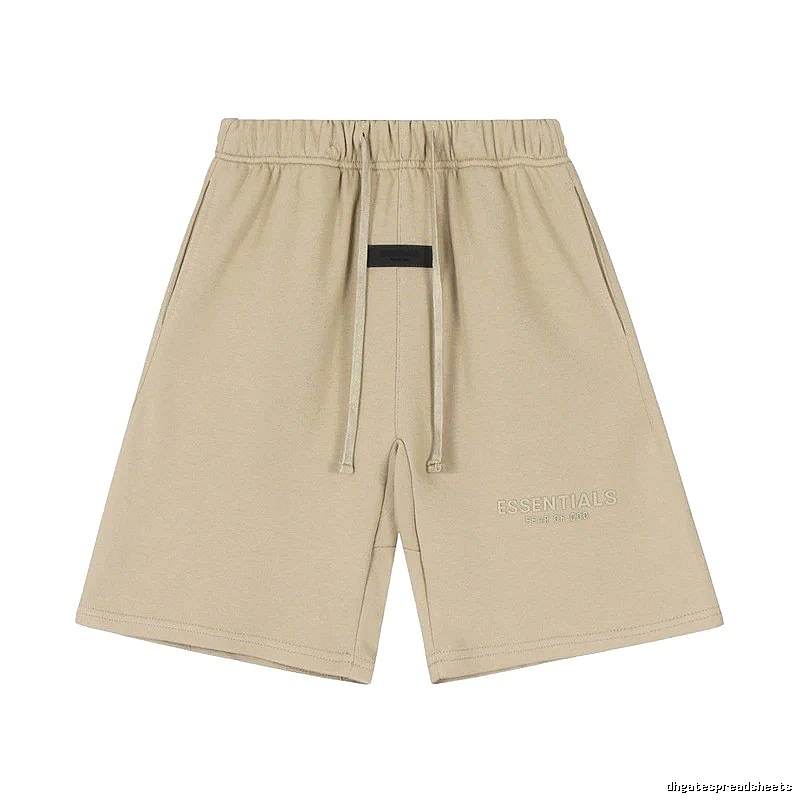 ESSENTIALS minimalist style khaki shorts