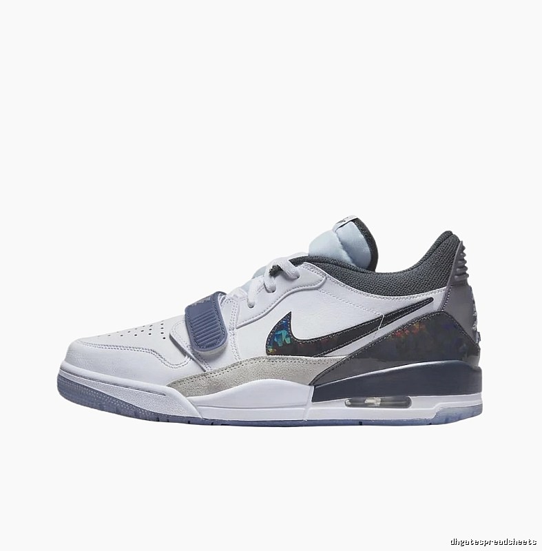 Jordan retro-style white and black sports shoes