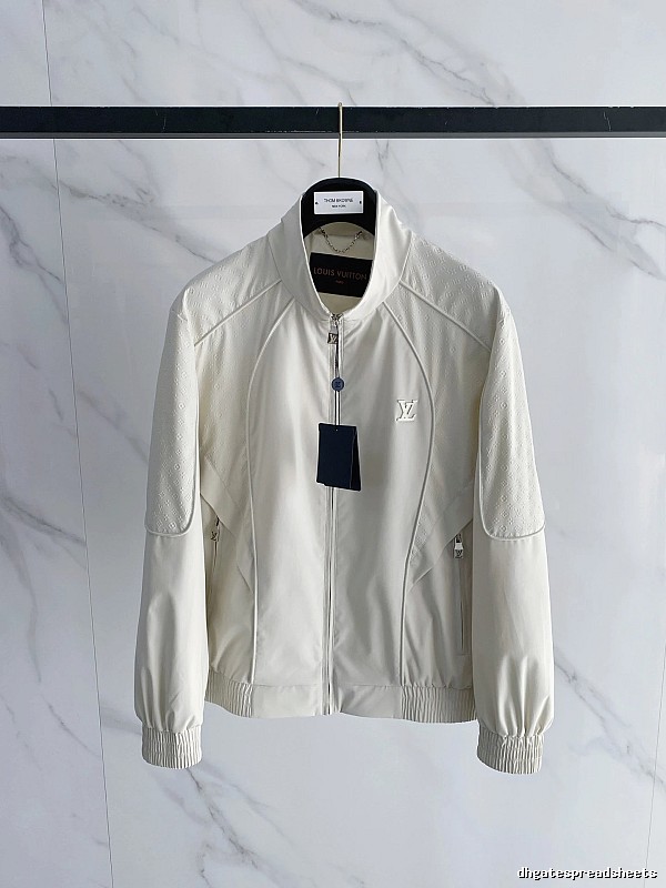 Light Jacket by Arc’teryx with Cream Zip Jacket with Small