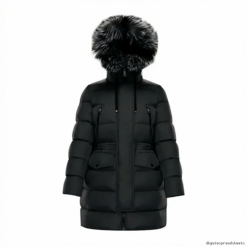 Long black down jacket of Moncler