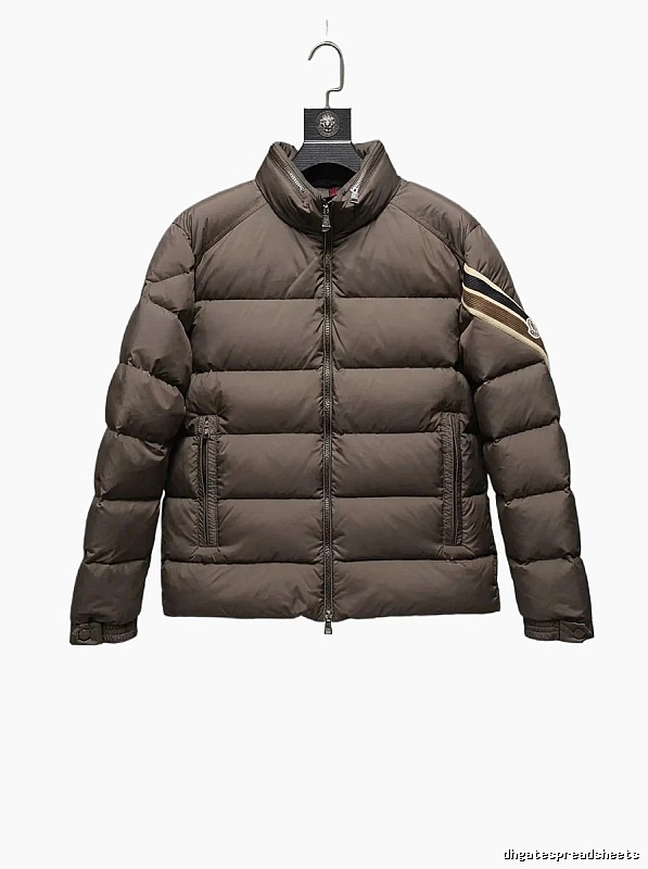 Moncler classic style fashionable coffee-colored down jacket