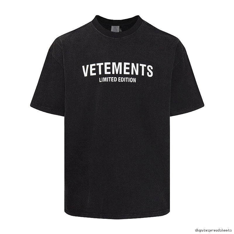 Monogram Statement graphic T-shirt Black Colorful Lucky for Layered Styling