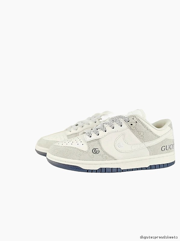 Nike Dunk Co-branded White and Grey Sports Shoes