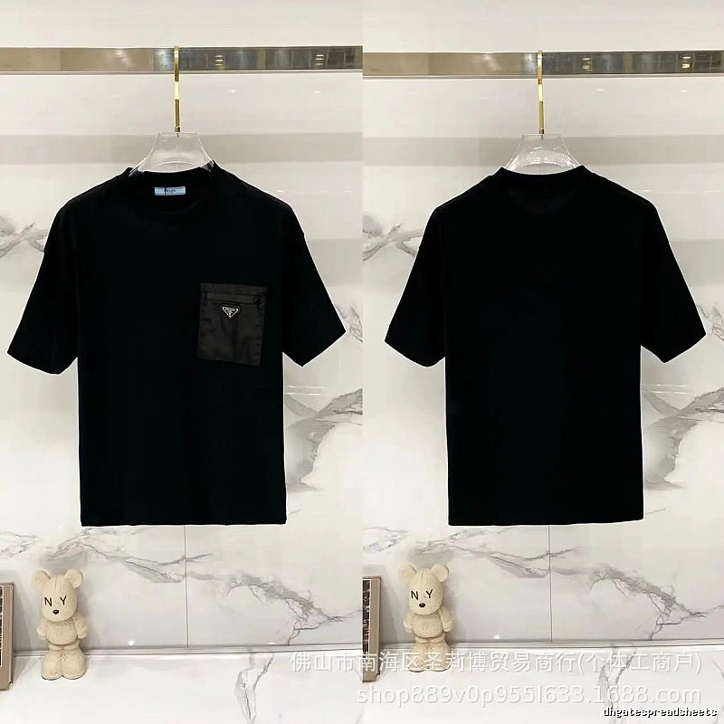 Prada Triangle Logo Minimalist Style Black Short-sleeve T-shirt