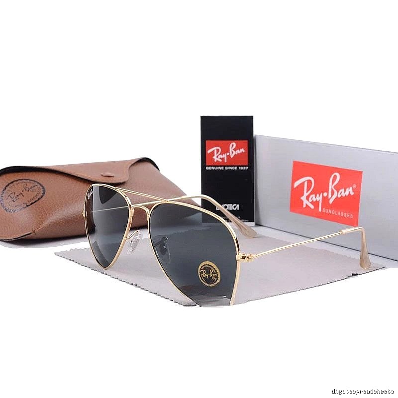 Ray-Ban Classic Aviator sunglasses Gold Tone Sunglasses for Daily Styling