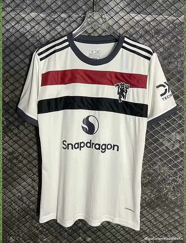 Real Madrid Logo Detail Home soccer jersey White Real Madrid with Functional Detail