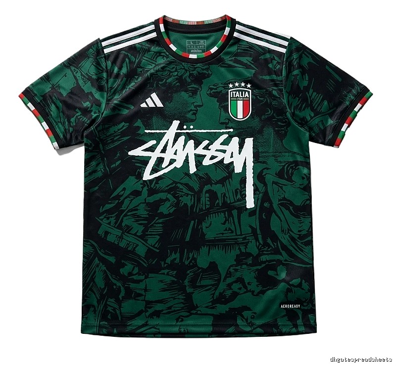 Stussy retro-style dark green T-shirt
