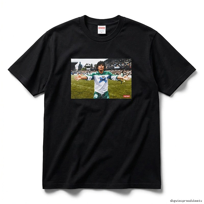 Supreme Maradona-style black T-shirt