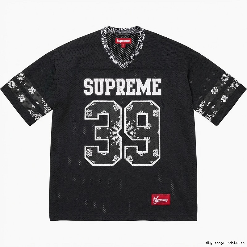 Supreme - printed sporty black T - shirt