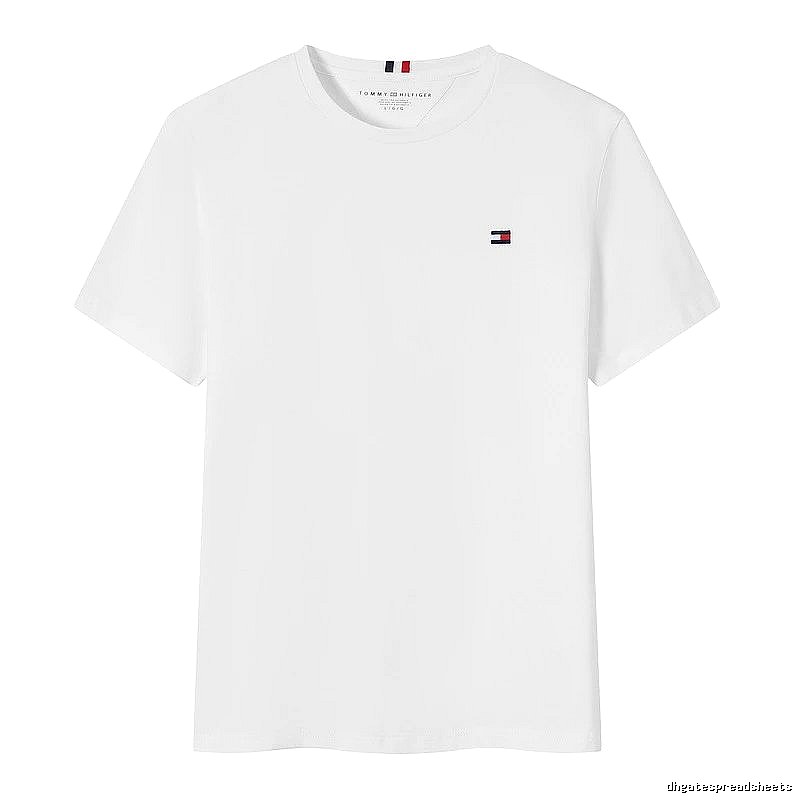 Tommy Hilfiger White Logo T-Shirt Travel Styling