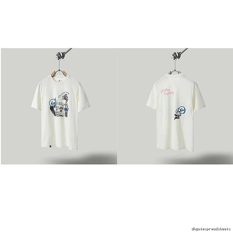 Travis Scott x Jordan Co-branded Graffiti-style Off-white T-shirt